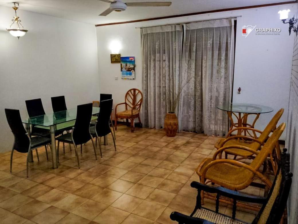 Ceylon Travel And Stay Lodge Battaramulla Exterior photo